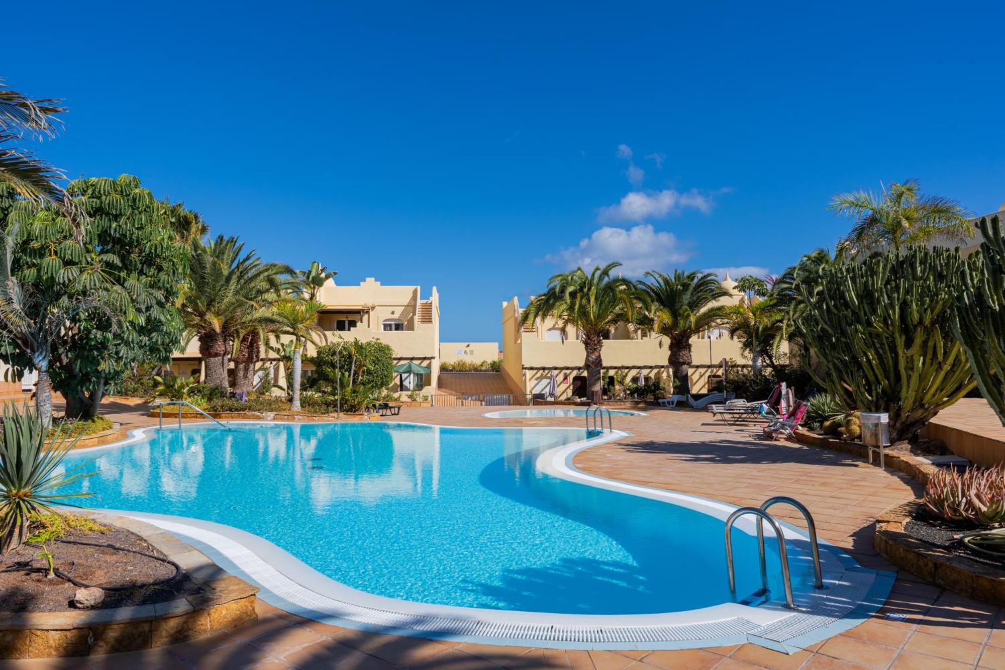 Villas Y Apartamentos El Sultan Corralejo Exterior photo